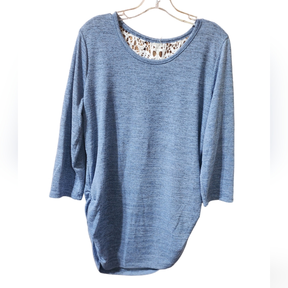 Pleated sleeve woman’s blouse. Size XL